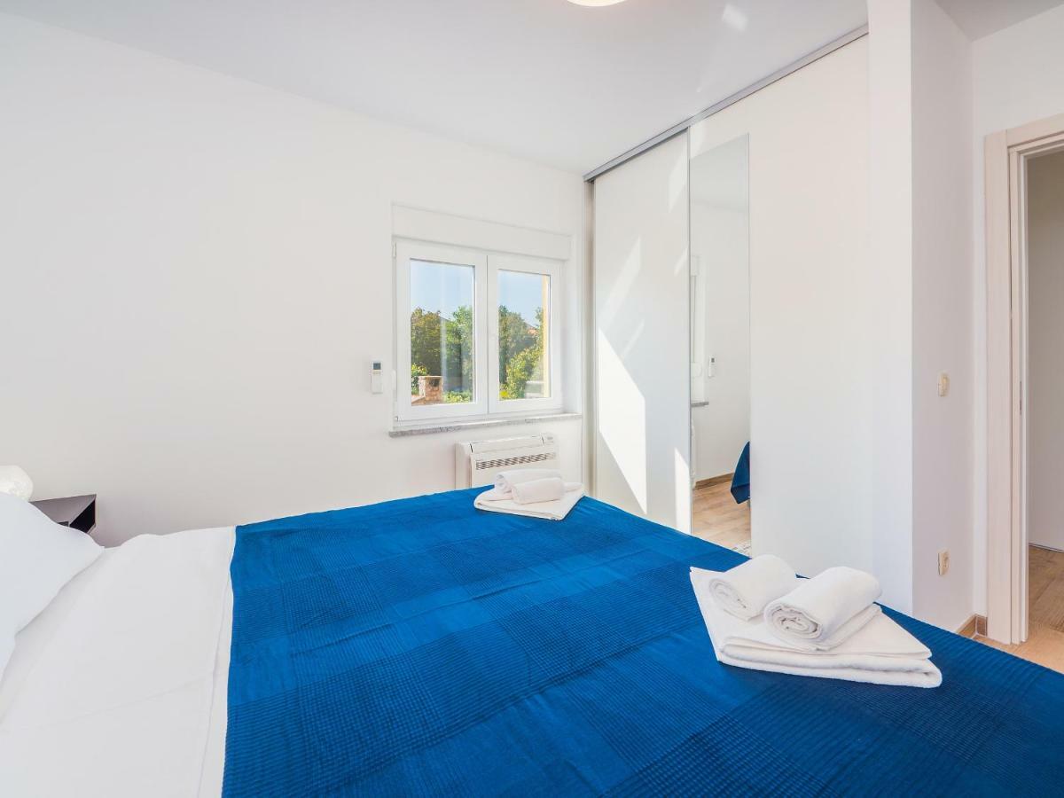 Appartments Adriatic Omišalj Dış mekan fotoğraf
